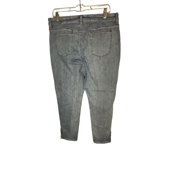 Chico's Perfect Stretch Girlfriend Slim Ankle Jeans Size 2.5R Embellished Split - Picture 2 of 14